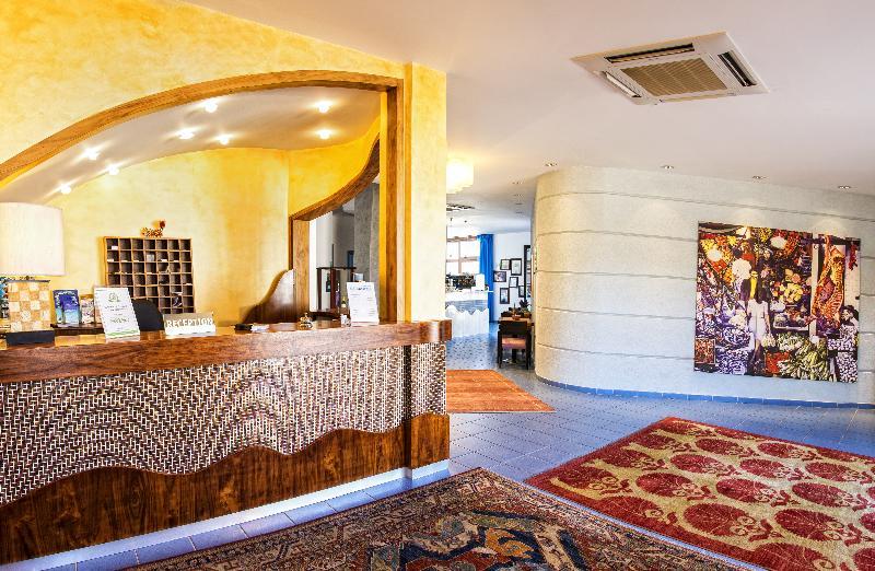 Hotel La Battigia Alcamo Marina Bagian luar foto