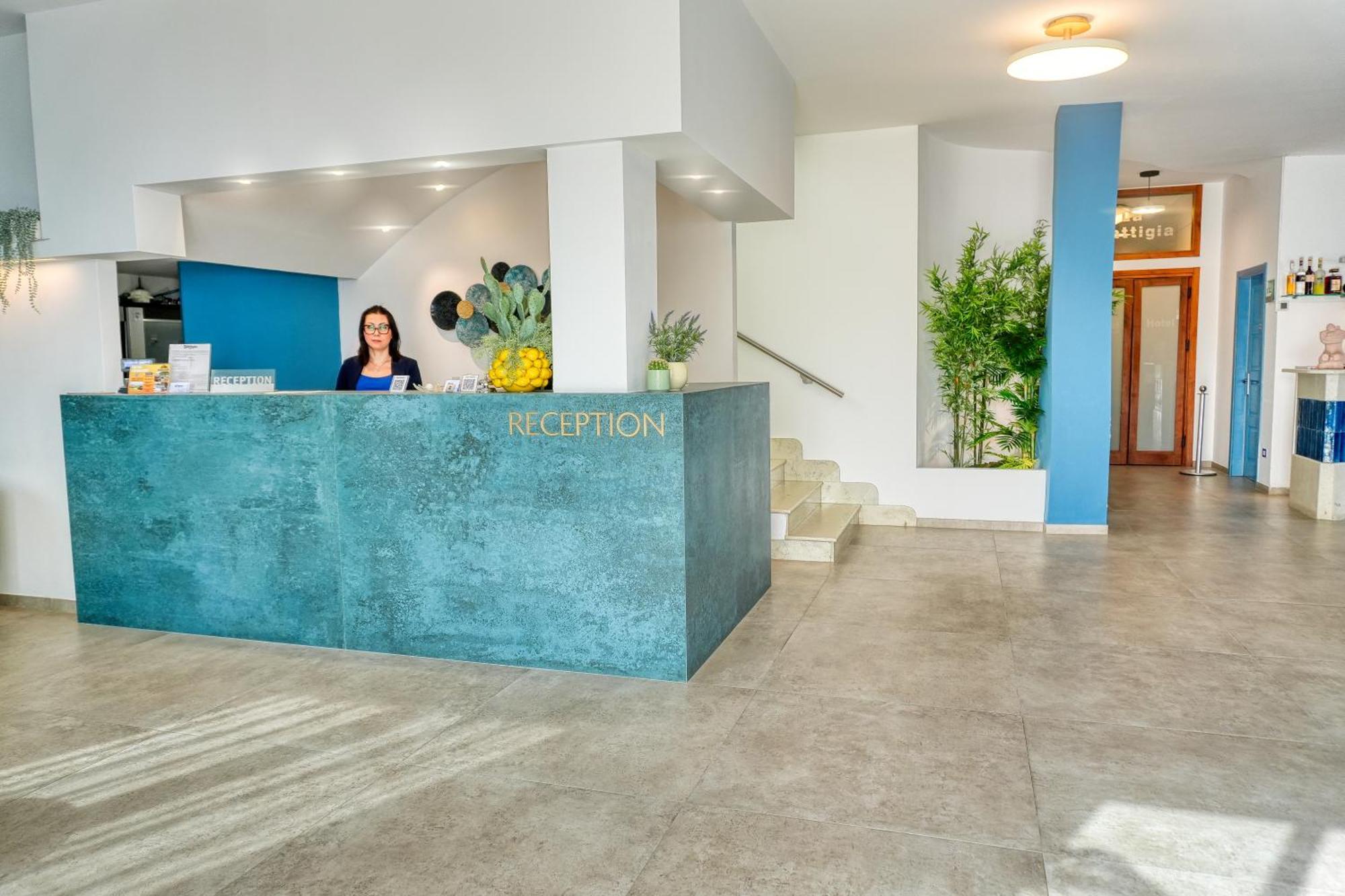 Hotel La Battigia Alcamo Marina Bagian luar foto