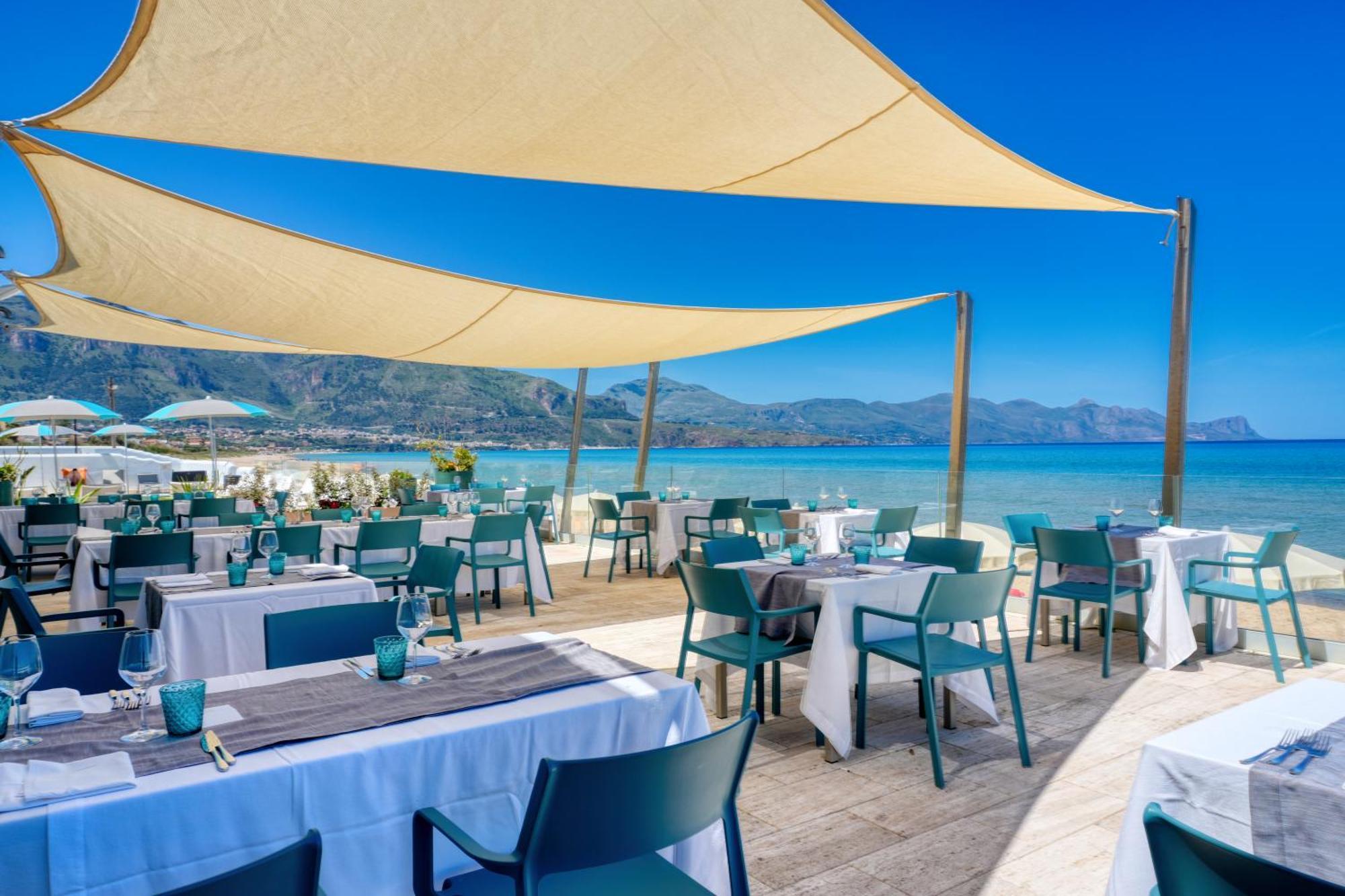 Hotel La Battigia Alcamo Marina Bagian luar foto